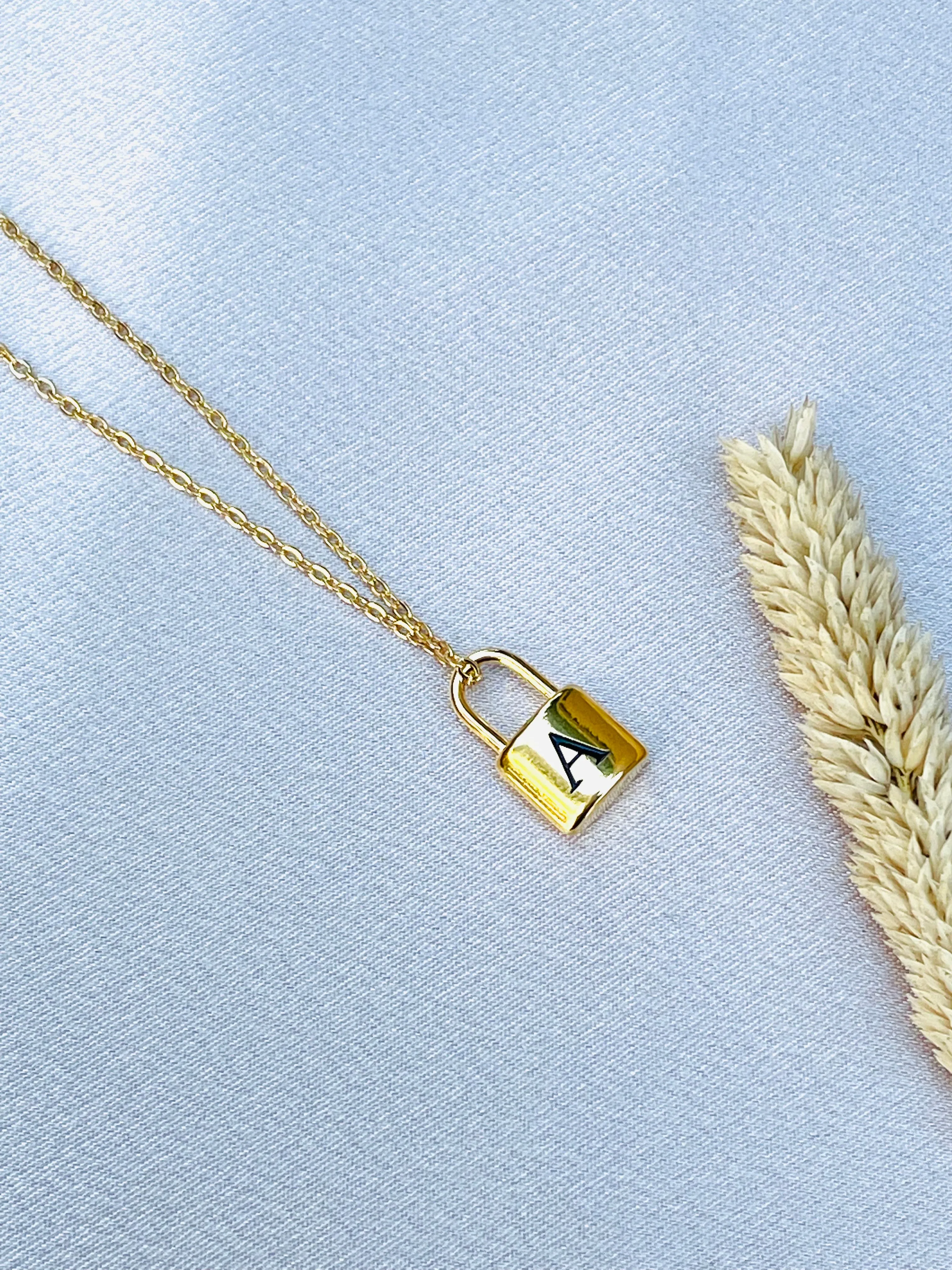 Initial letter necklace gold chain lock#-02750SSN-27