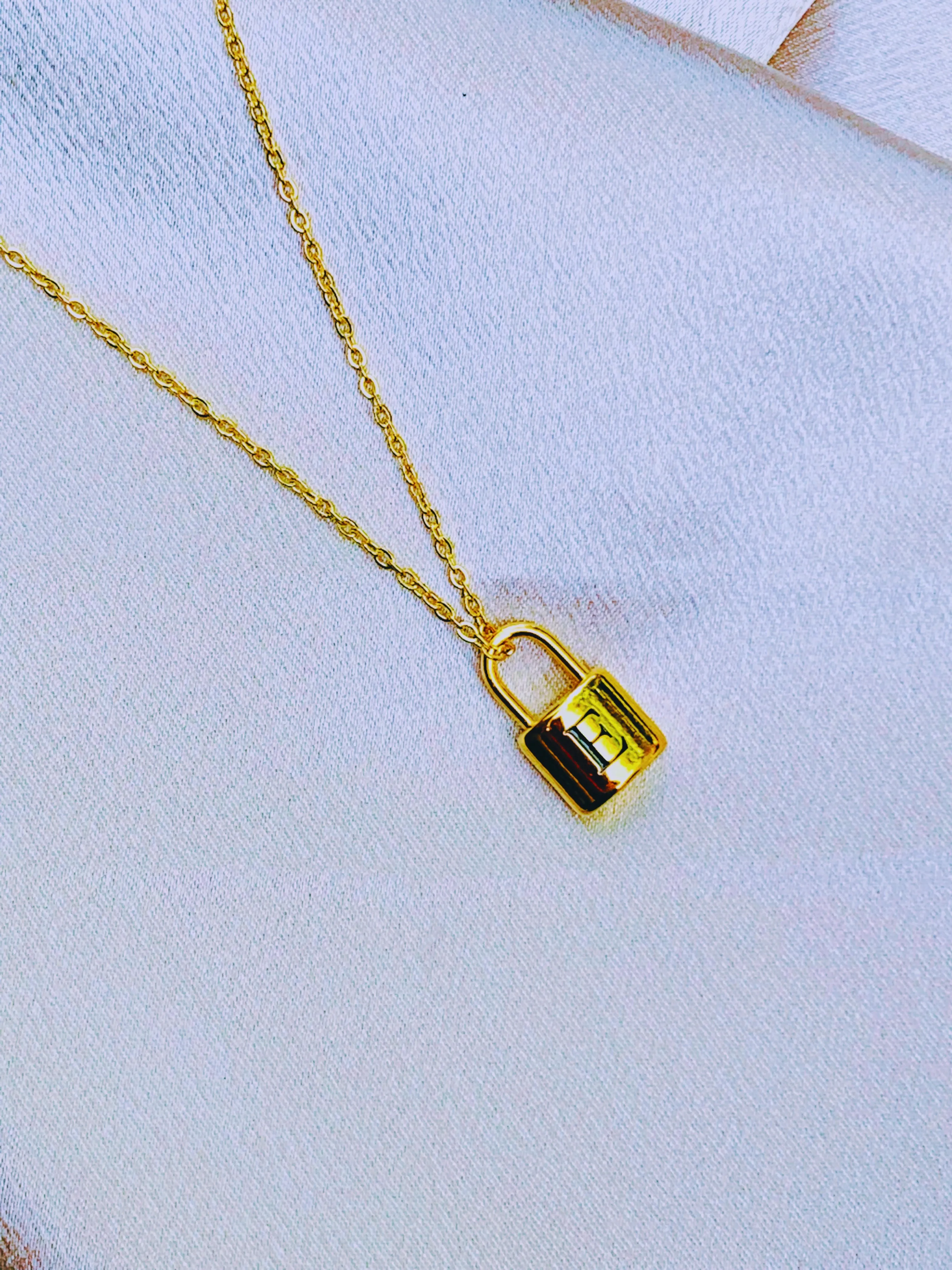 Initial letter necklace,gold chain lock#-02353SSN-23